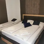 Diana ホテル 3*
