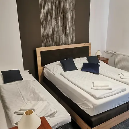 Diana ホテル Nové Mesto nad Váhom