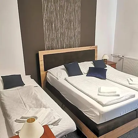 Hotel Diana 3*