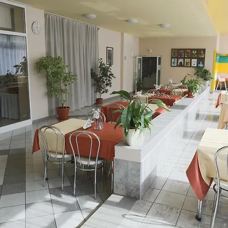 Hotel Diana 3*
